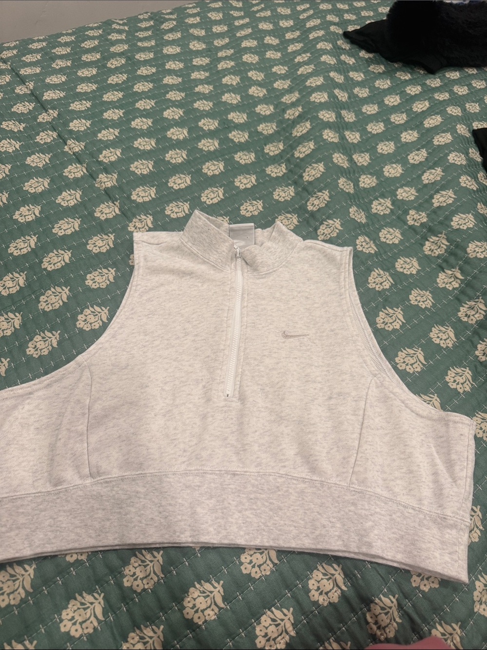 Nike Sleeveless Half-Zip Crop Top in Heather Gray